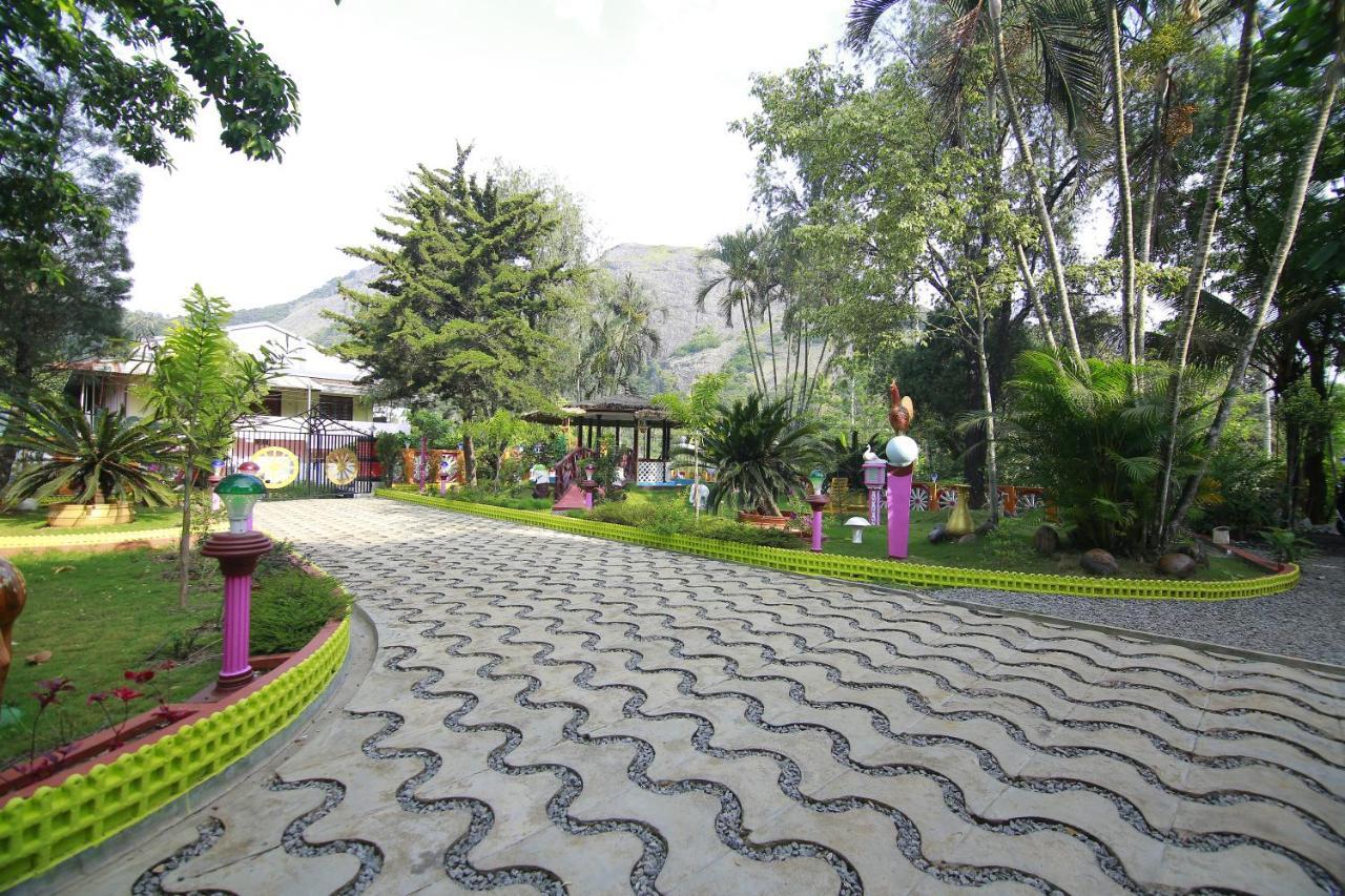 Spice Mount Heritage Resort Kattappana エクステリア 写真